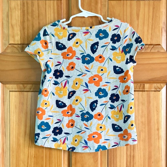 Girl’s size 8 Lands’ End short sleeved floral top with front pocket and tie - Picture 4 of 7